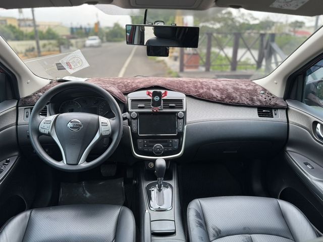 NISSAN日產 TIIDA  第6張相片