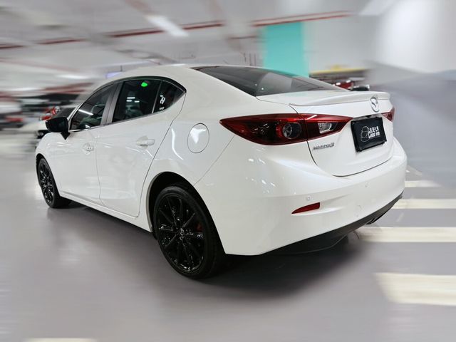 MAZDA馬自達 MAZDA 3  第2張相片