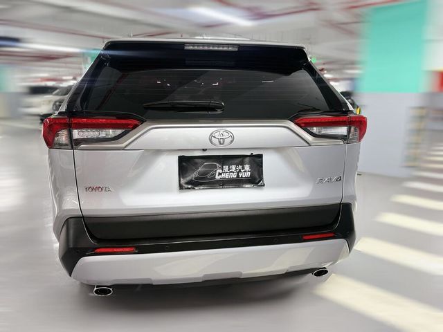 TOYOTA豐田 RAV4  第4張相片