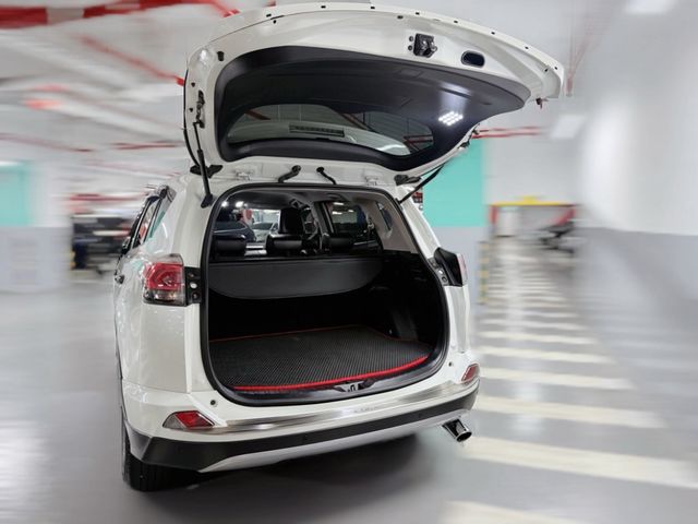 TOYOTA豐田 RAV4  第14張相片