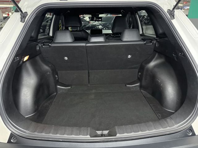 TOYOTA豐田 COROLLA CROSS HYBRID  第13張相片