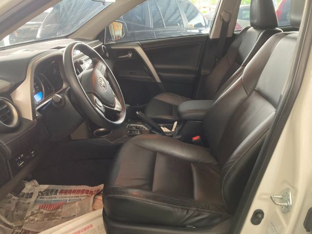 TOYOTA豐田 RAV4  第8張相片