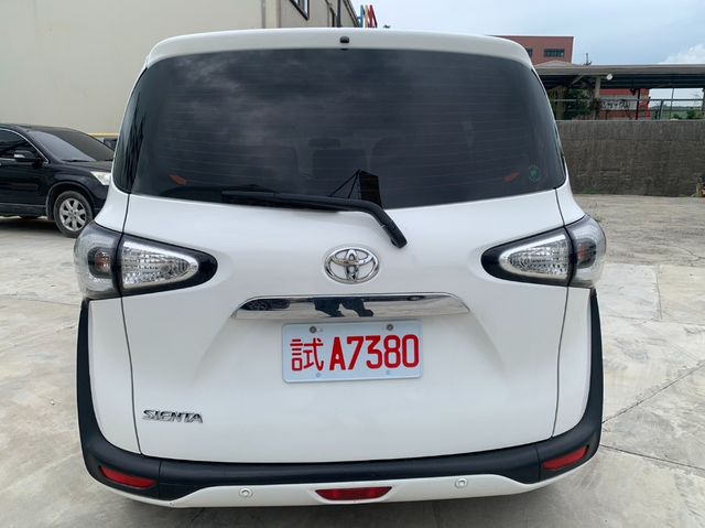 TOYOTA豐田 SIENTA  第3張相片
