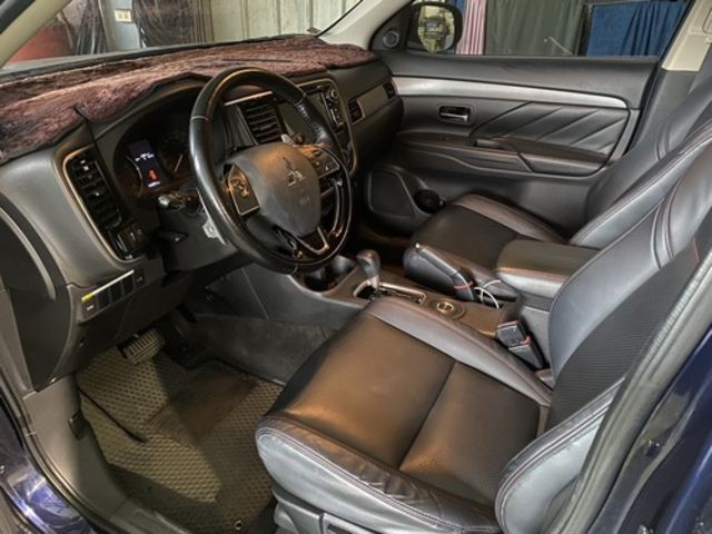MITSUBISHI三菱 OUTLANDER  第6張相片
