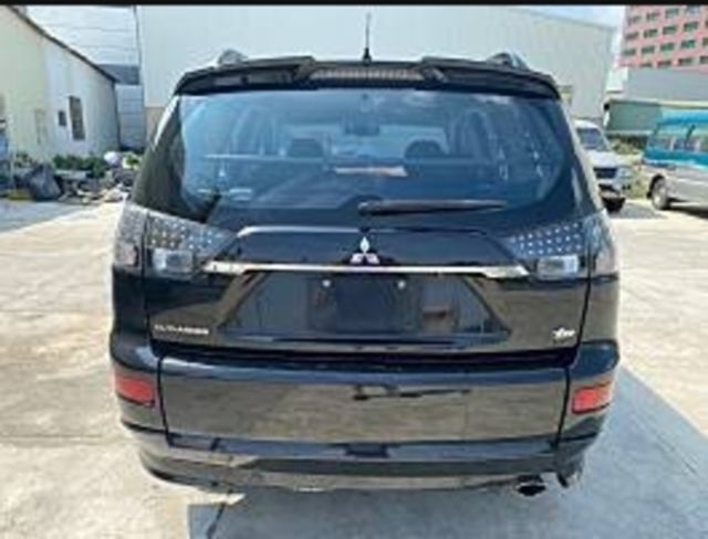 MITSUBISHI三菱 OUTLANDER  第3張相片
