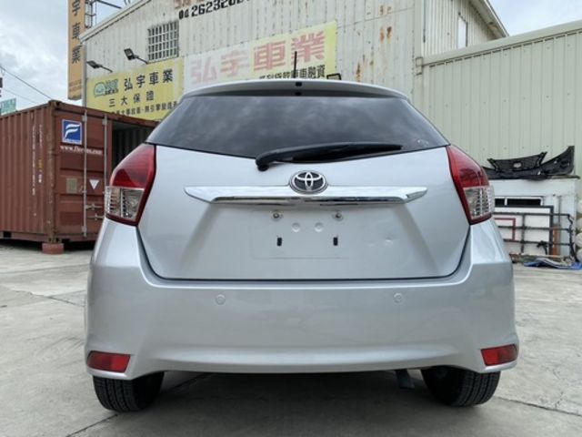 TOYOTA豐田 YARIS  第2張相片