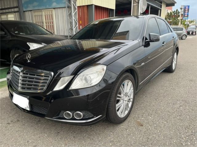 M-BENZ賓士 E220D  第1張相片