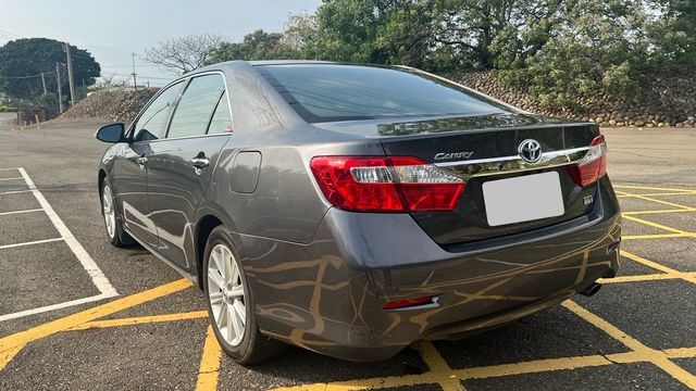 TOYOTA豐田 CAMRY HYBRID  第2張相片