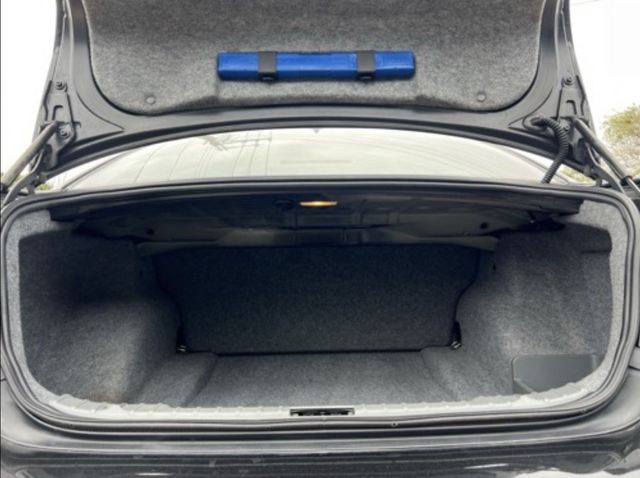 BMW寶馬 323I  第7張相片