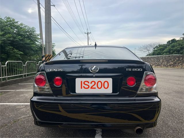 LEXUS凌志 IS200  第2張相片