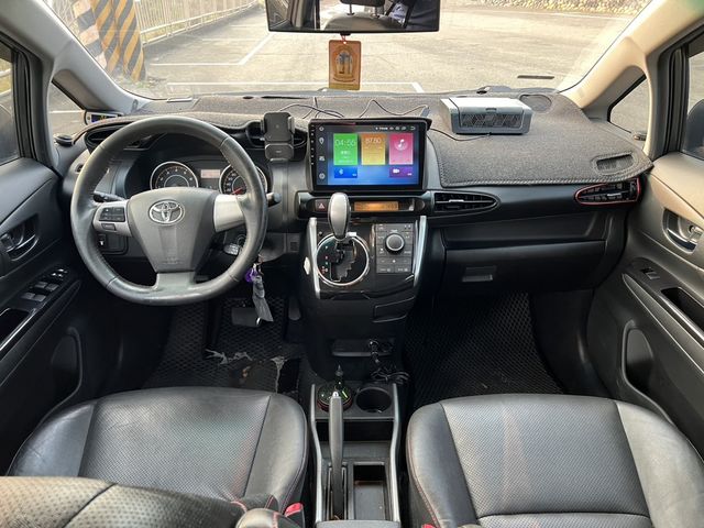 TOYOTA豐田 WISH  第6張相片