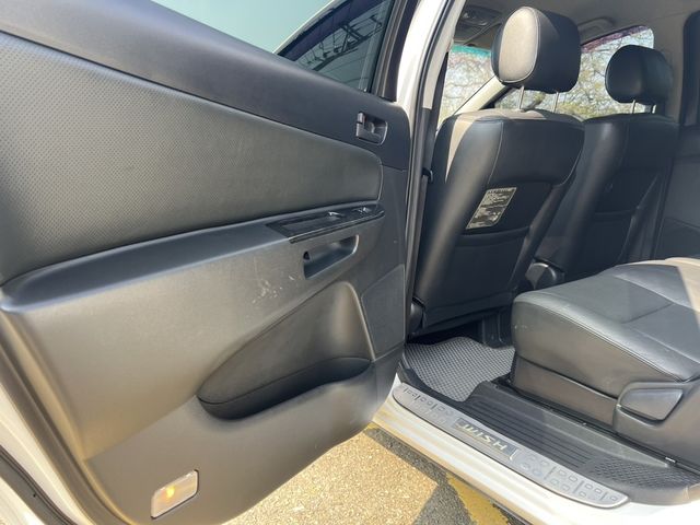 TOYOTA豐田 WISH  第5張相片