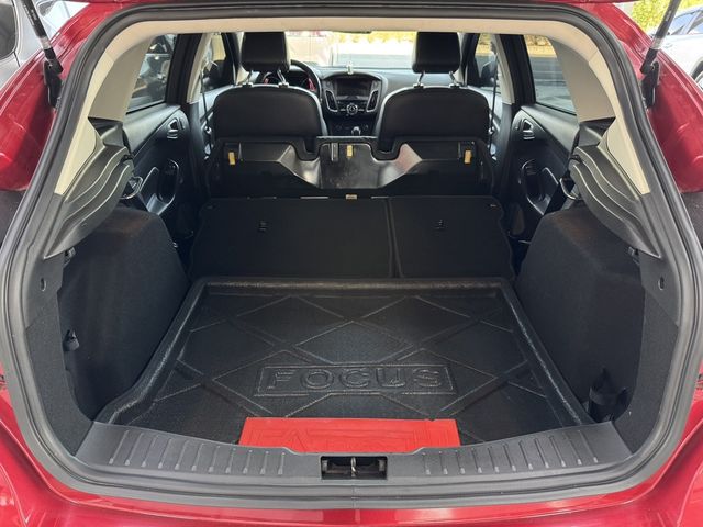 FORD福特 FOCUS  第14張相片