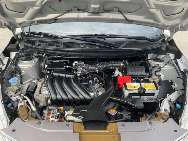 NISSAN日產 LIVINA  第7張相片