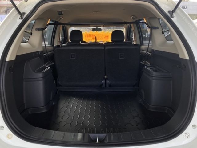 MITSUBISHI三菱 OUTLANDER  第14張相片