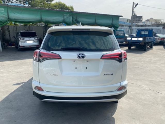 TOYOTA豐田 RAV4  第14張相片