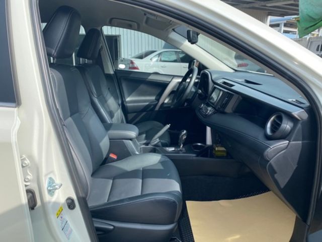 TOYOTA豐田 RAV4  第19張相片