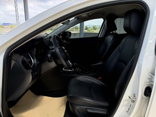 MAZDA馬自達 MAZDA 3  第2張相片