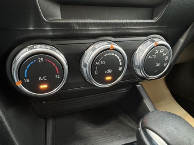 MAZDA馬自達 MAZDA 3  第8張相片