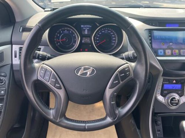 HYUNDAI現代 ELANTRA  第5張相片