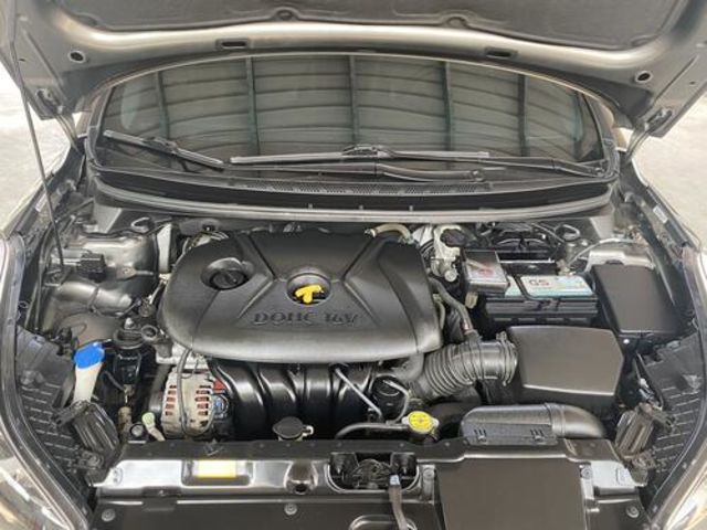 HYUNDAI現代 ELANTRA  第13張相片