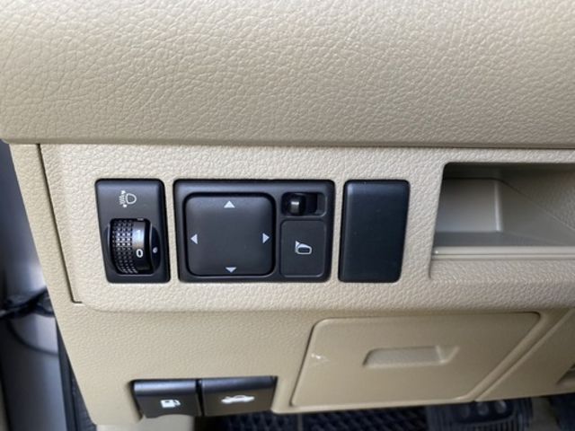 NISSAN日產 TIIDA  第11張相片