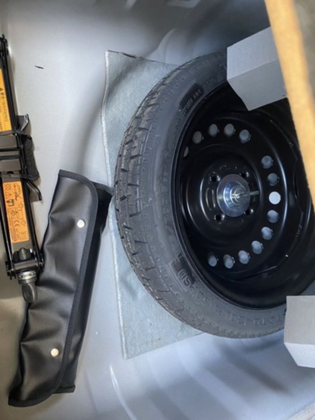 NISSAN日產 TIIDA  第16張相片