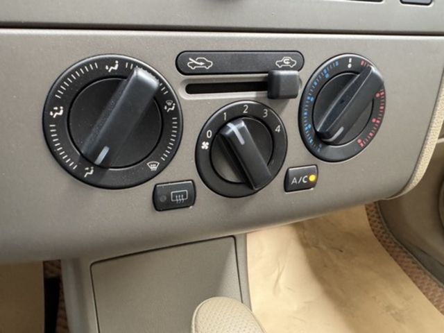 NISSAN日產 TIIDA  第9張相片