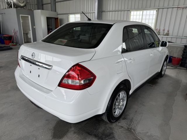 NISSAN日產 TIIDA  第19張相片