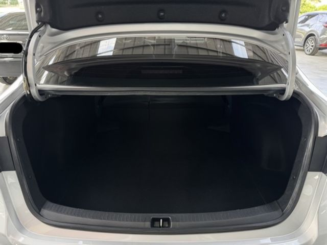TOYOTA豐田 ALTIS  第17張相片