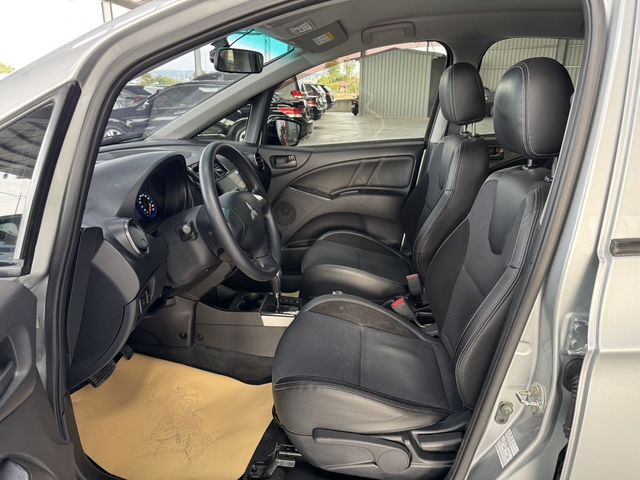 MITSUBISHI三菱 COLT PLUS  第2張相片