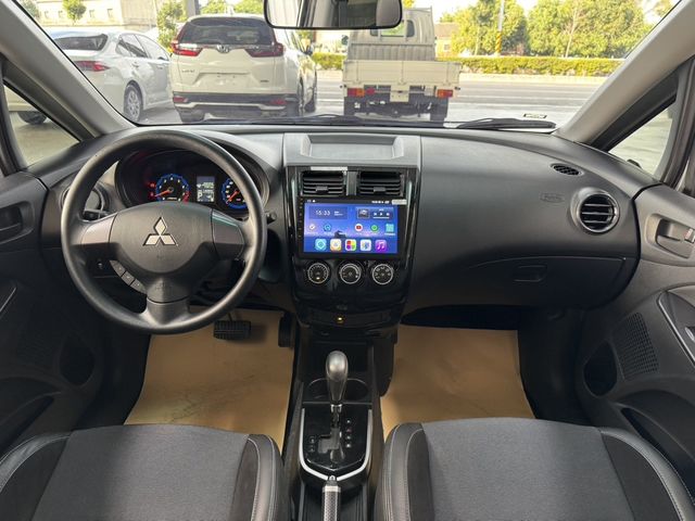 MITSUBISHI三菱 COLT PLUS  第4張相片