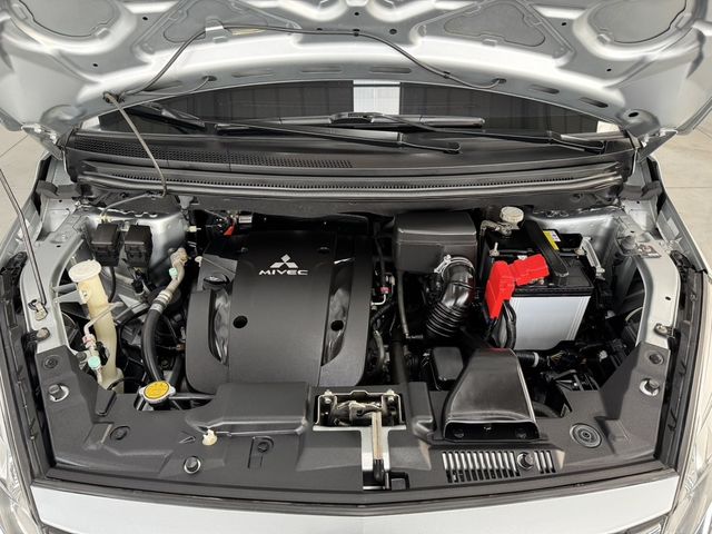 MITSUBISHI三菱 COLT PLUS  第13張相片