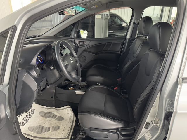 MITSUBISHI三菱 COLT PLUS  第3張相片