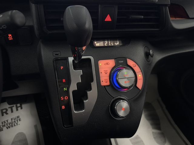 TOYOTA豐田 SIENTA  第17張相片