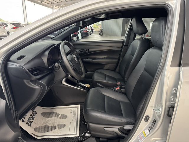 TOYOTA豐田 YARIS  第3張相片