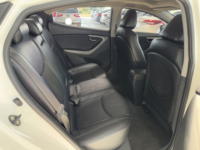 HYUNDAI現代 ELANTRA  第18張相片