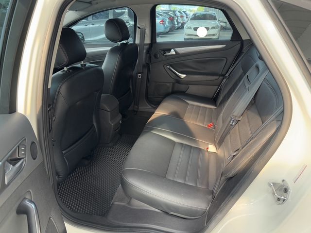 FORD福特 MONDEO  第3張相片
