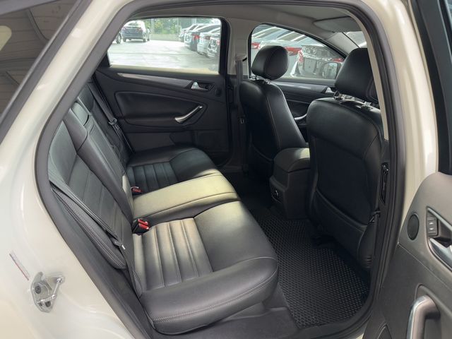FORD福特 MONDEO  第18張相片