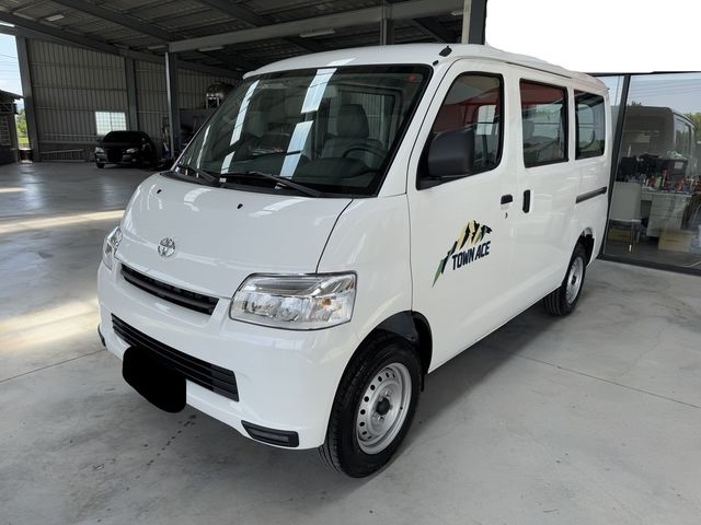 TOYOTA豐田 TOWN ACE  第1張相片