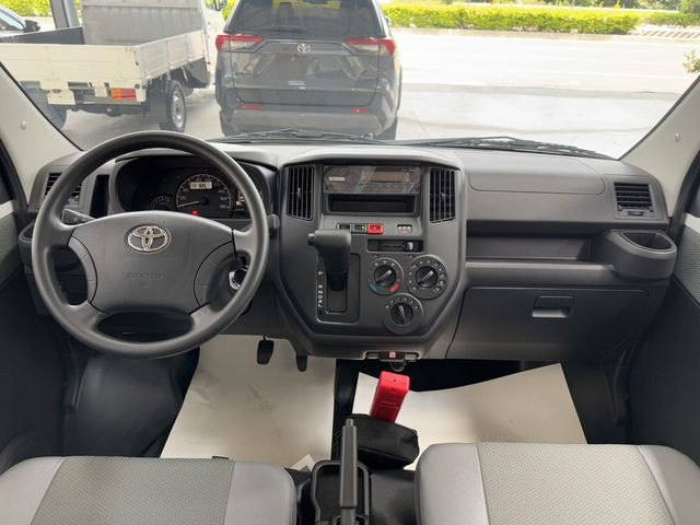 TOYOTA豐田 TOWN ACE  第4張相片