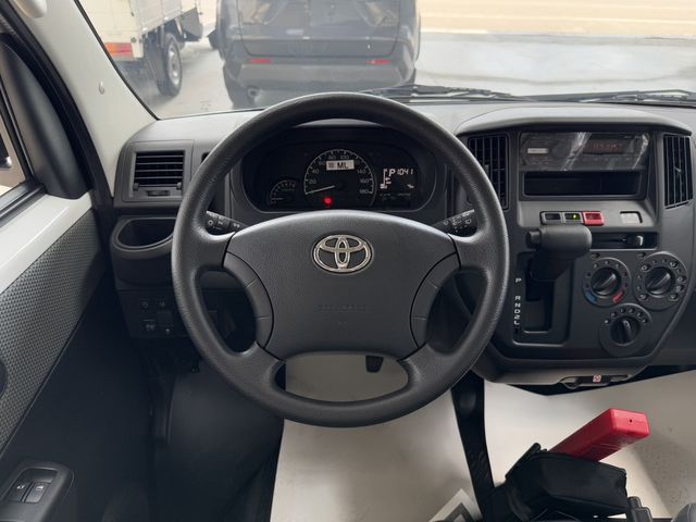 TOYOTA豐田 TOWN ACE  第5張相片
