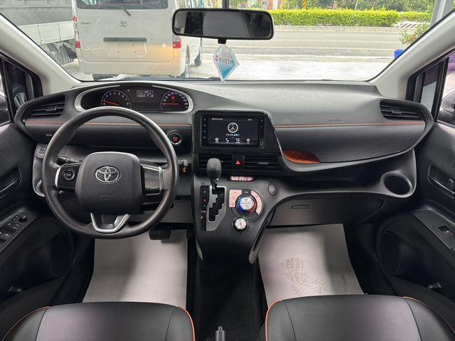 TOYOTA豐田 SIENTA  第5張相片