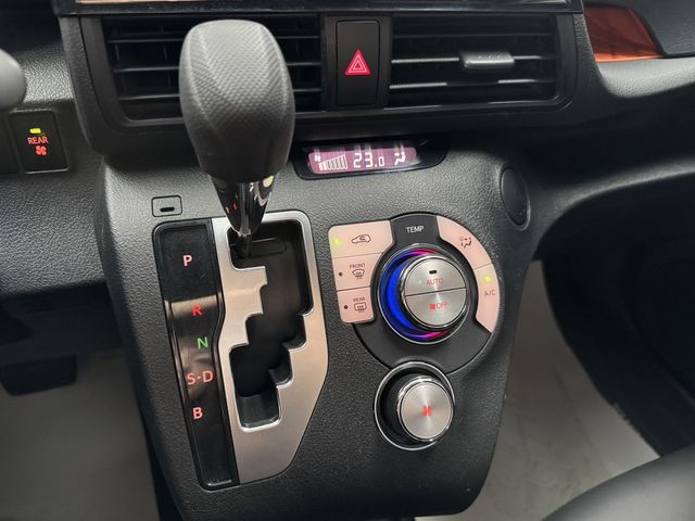TOYOTA豐田 SIENTA  第8張相片