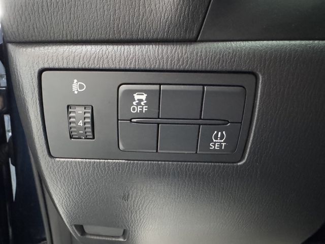 MAZDA馬自達 MAZDA 3  第10張相片