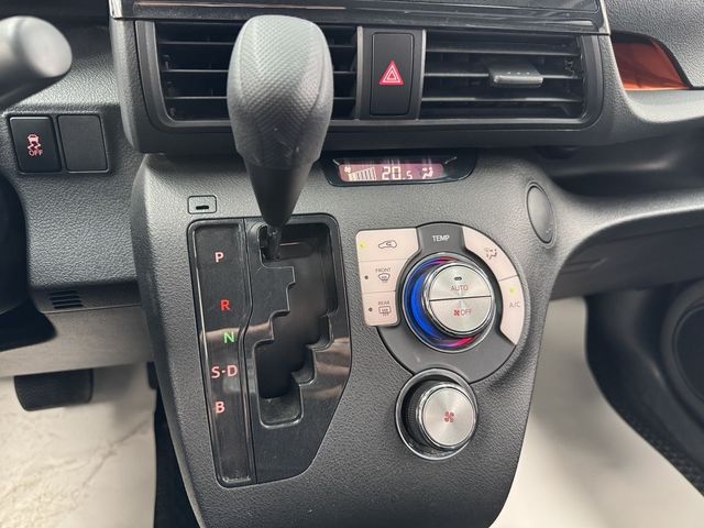 TOYOTA豐田 SIENTA  第7張相片