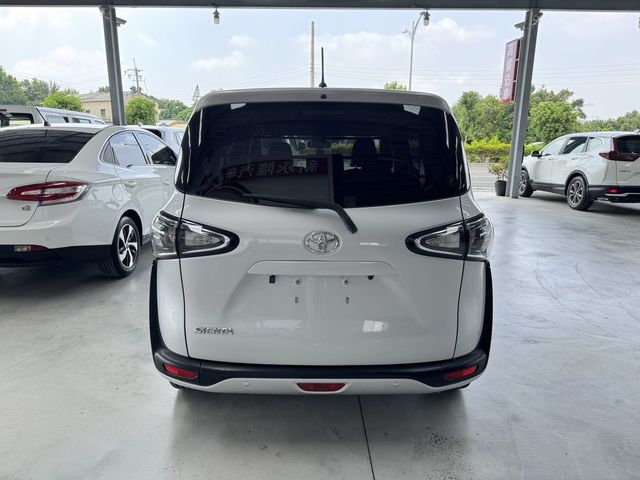 TOYOTA豐田 SIENTA  第13張相片