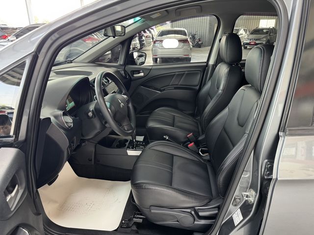 MITSUBISHI三菱 COLT PLUS  第2張相片