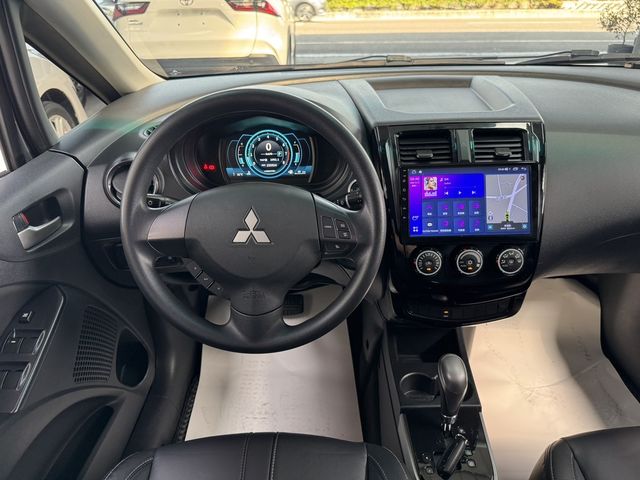 MITSUBISHI三菱 COLT PLUS  第5張相片