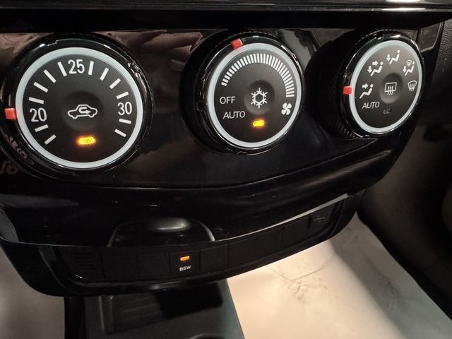 MITSUBISHI三菱 COLT PLUS  第9張相片